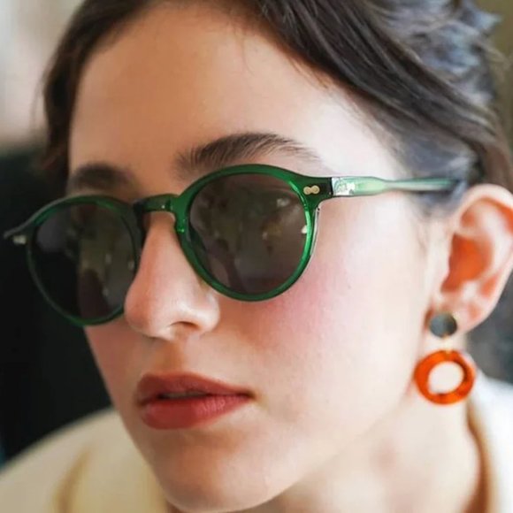 Vintage Retro UV Sun Glasses - Picture 4 of 4